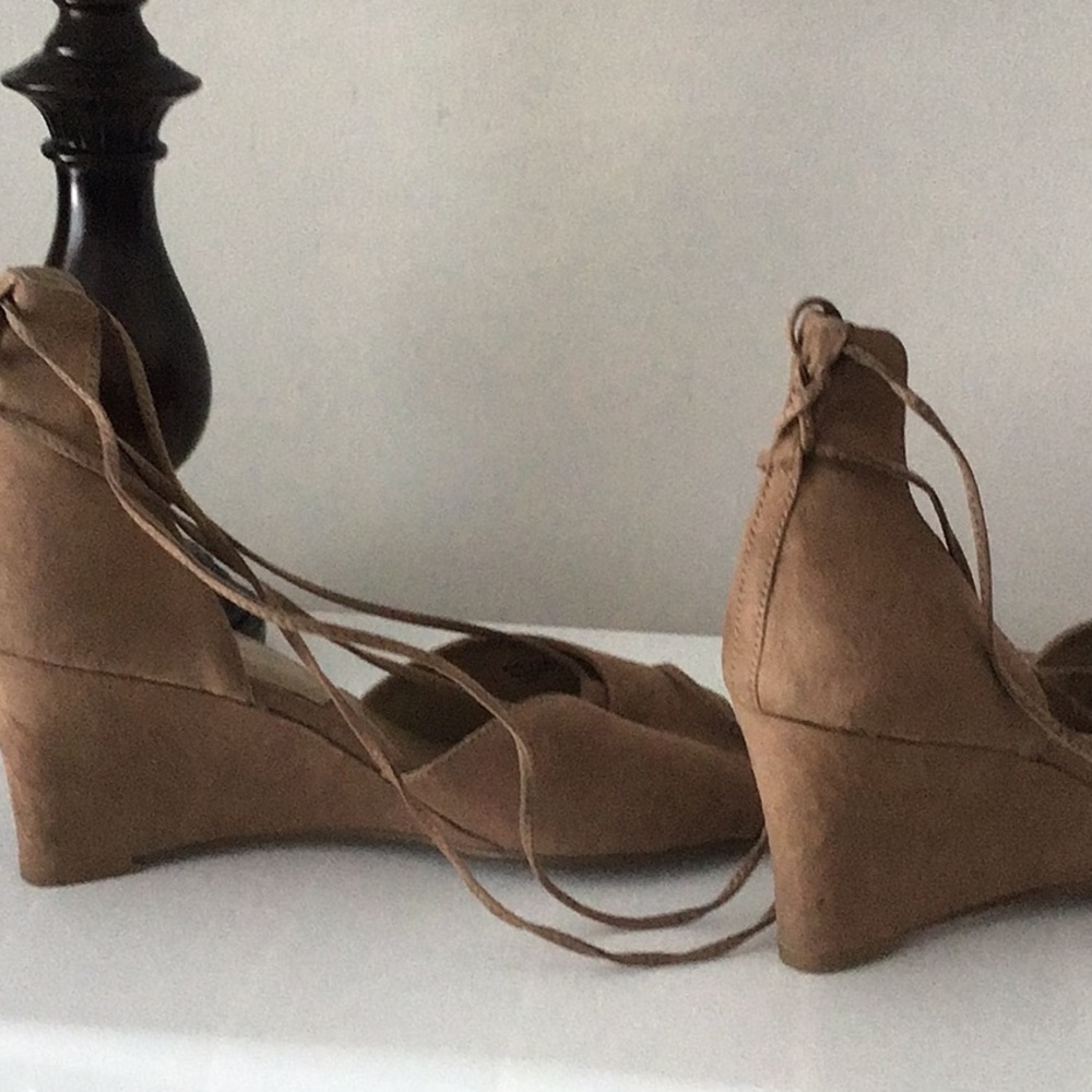 Nude tan wedge ankle wrap shoes 8 - Picture 8 of 11